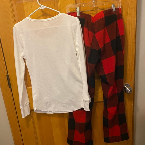 Women’s Old Navy winter PJ set. NWT size M - Picture 4 of 4